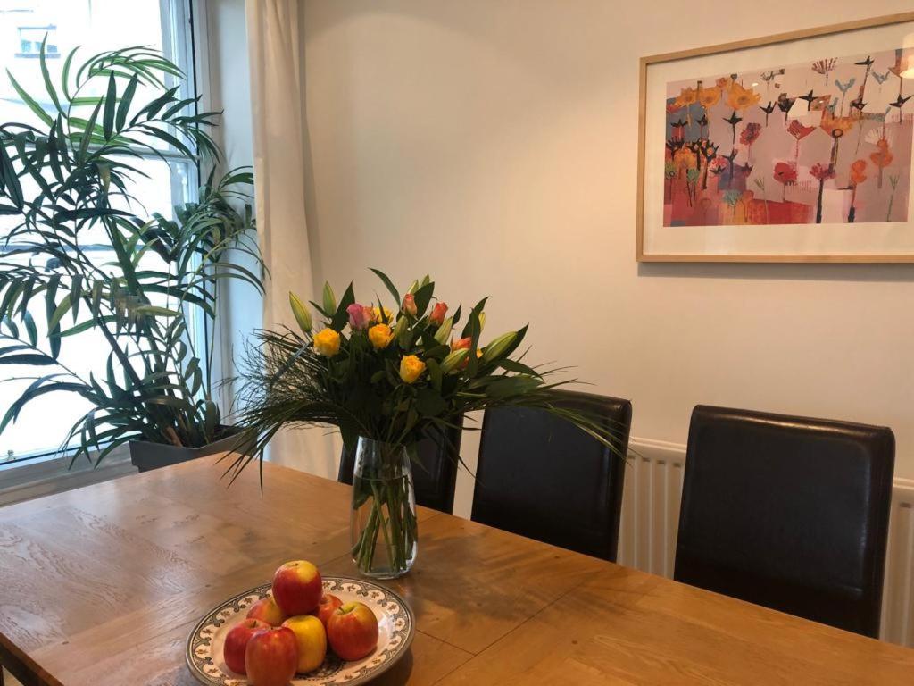 Comfy Two Bedroom Apartment Right In The City Centre Glasgow Exterior foto